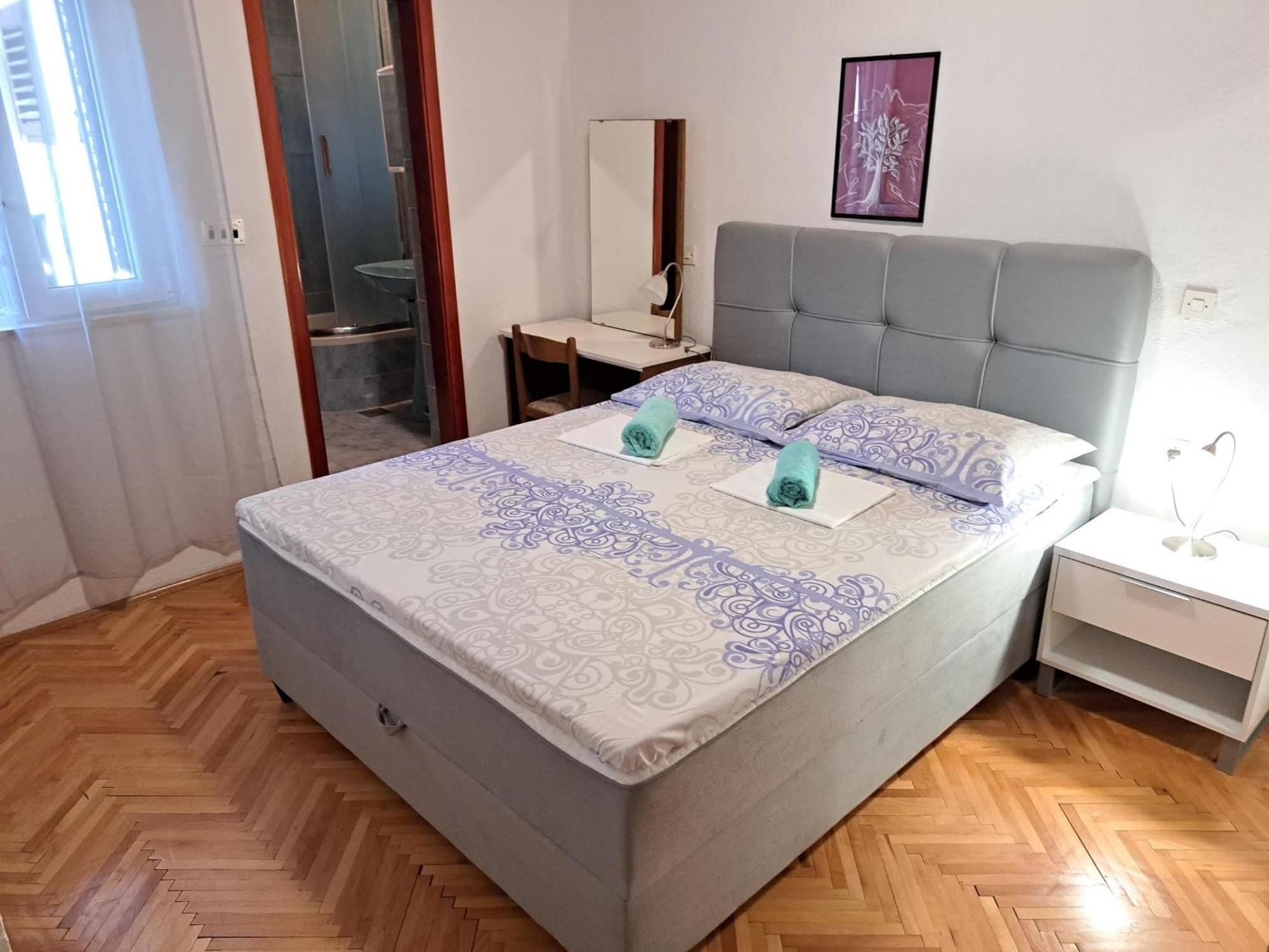 Apartmani R&B Radalj มาคาร์สกา ภายนอก รูปภาพ
