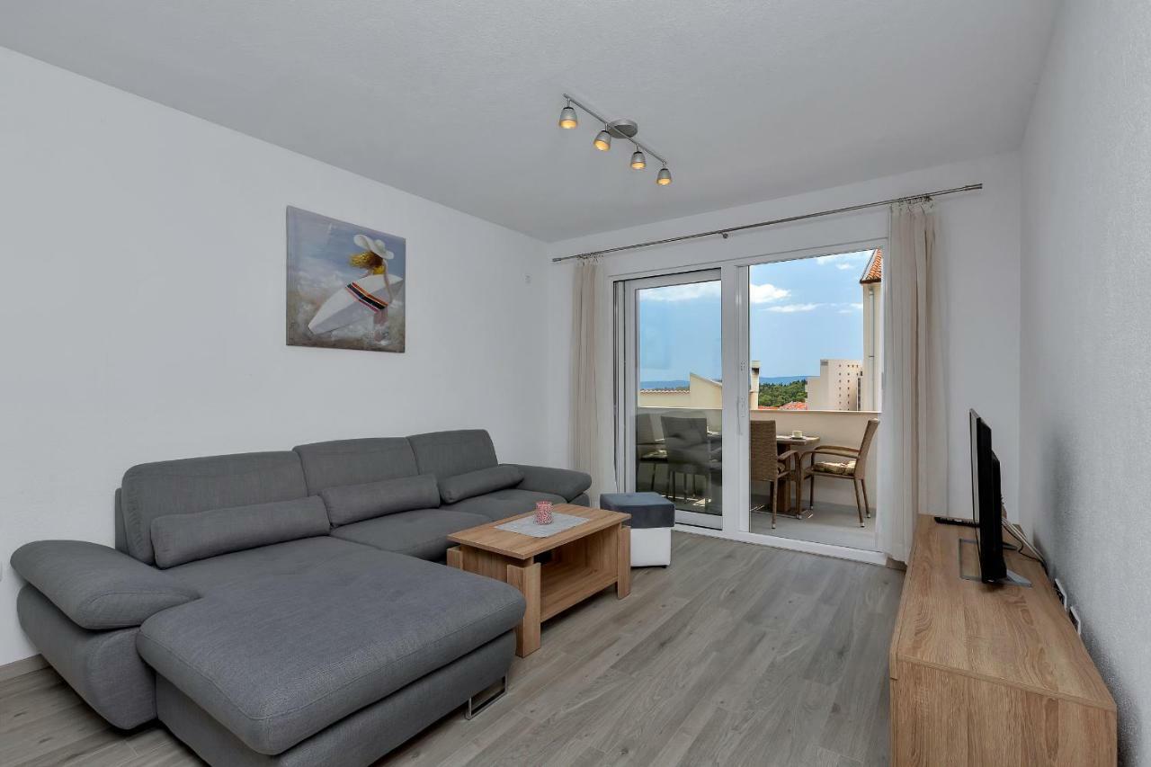 Apartmani R&B Radalj มาคาร์สกา ภายนอก รูปภาพ